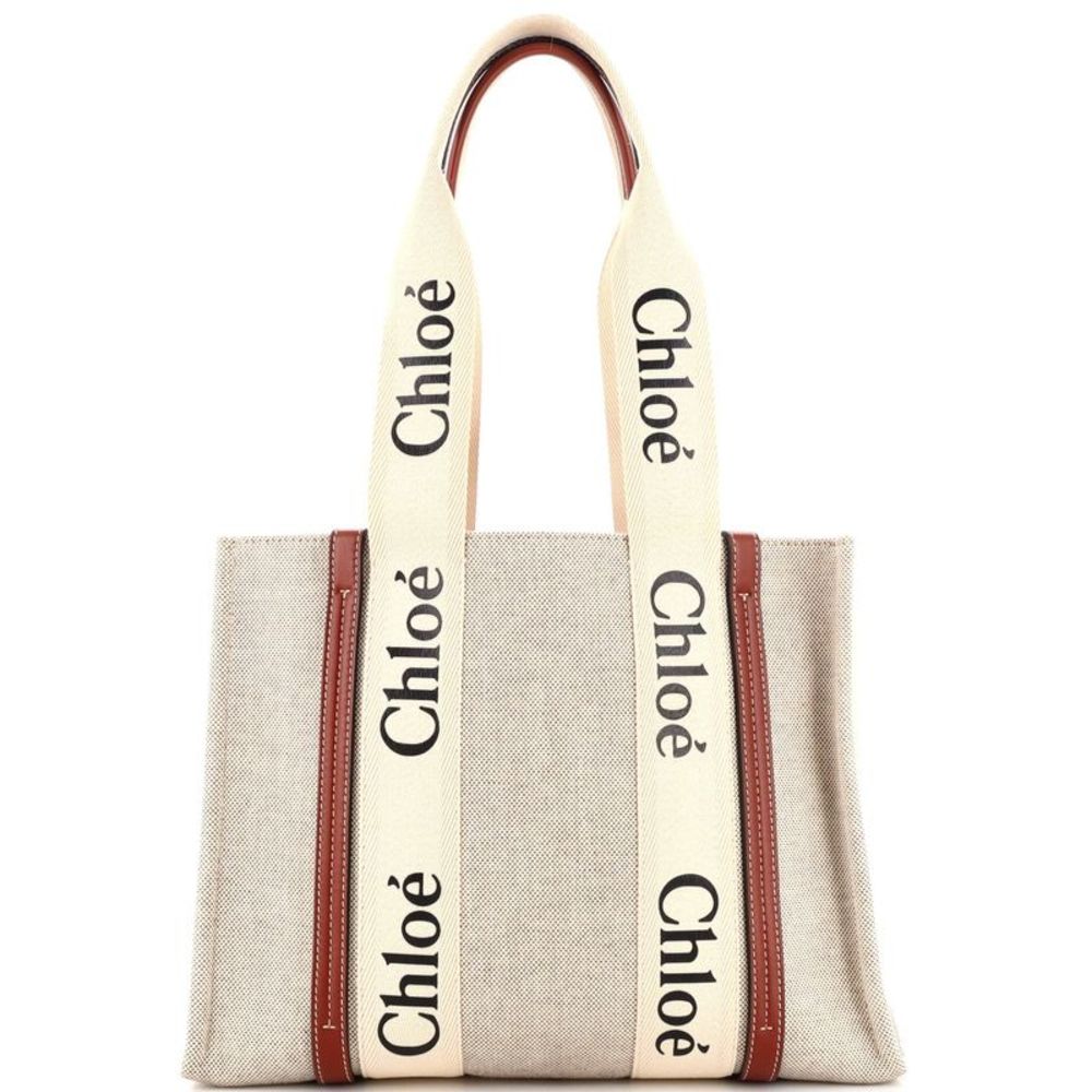 Chloé Silver Tote Bag with Structured Design
